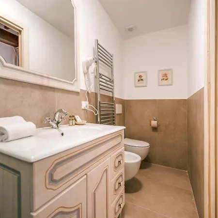 La Casa Dei Tintori Bed & Breakfast 4*