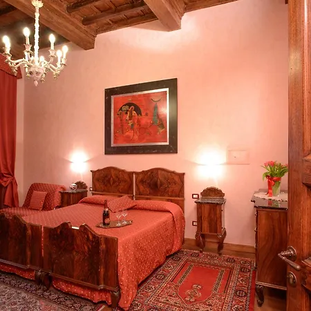 Bed & Breakfast La Casa Dei Tintori 4*