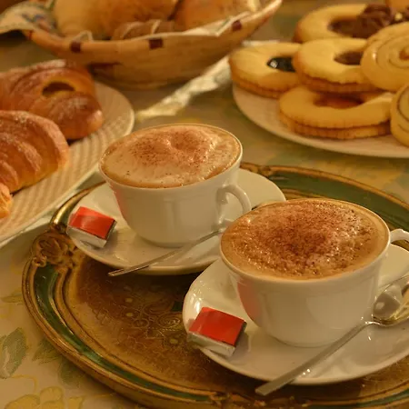 Bed & Breakfast La Casa Dei Tintori 4*