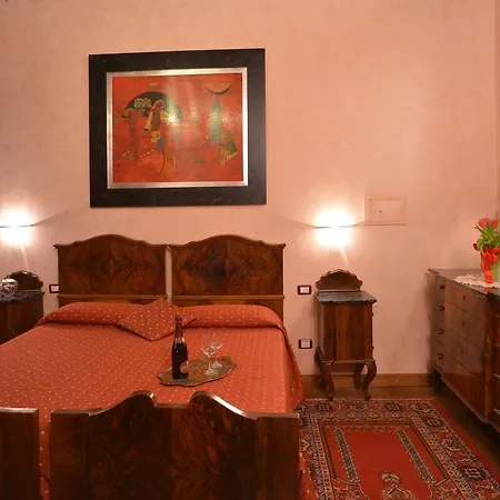Bed & Breakfast La Casa Dei Tintori 4*